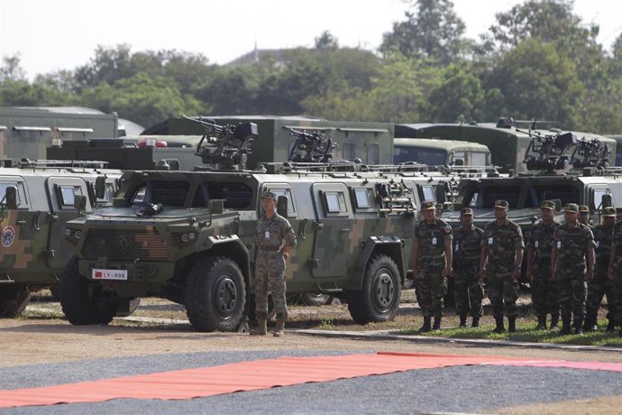Archivo - Imagen de archivo de militares camboyanos.