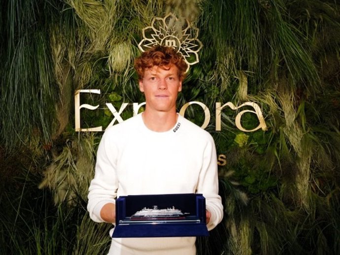 Explora Journeys presenta al tenista italiano Jannick Sinner como embajador de marca.