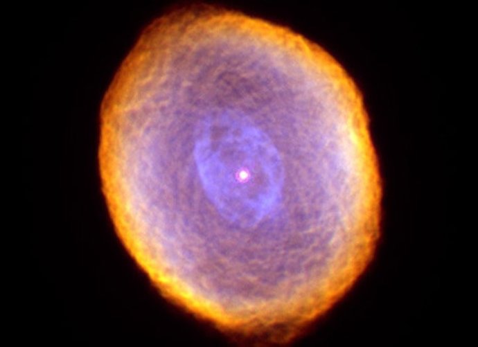 Nebulosa planetária IC418