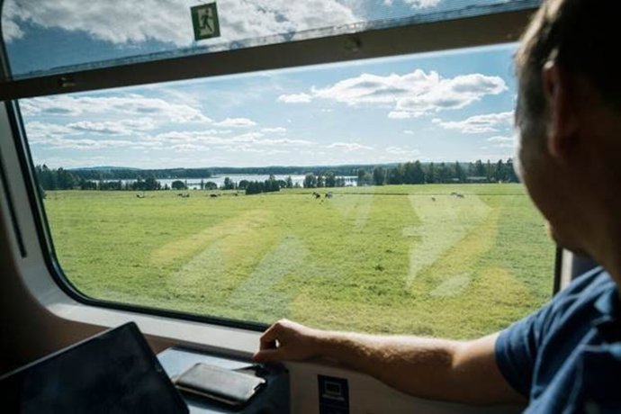 Explora Finlandia de manera sostenible en tren: tres joyas naturales que no te puedes perder