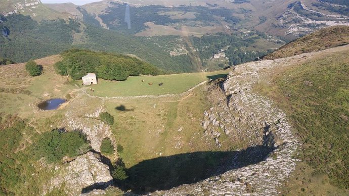 Rescate del helicóptero de Cantabria en Los Collados del Asón