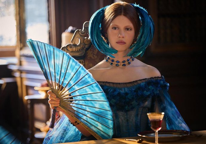 Revelado el sorprendente segundo papel de Mia Goth en Frankenstein de Guillermo del Toro