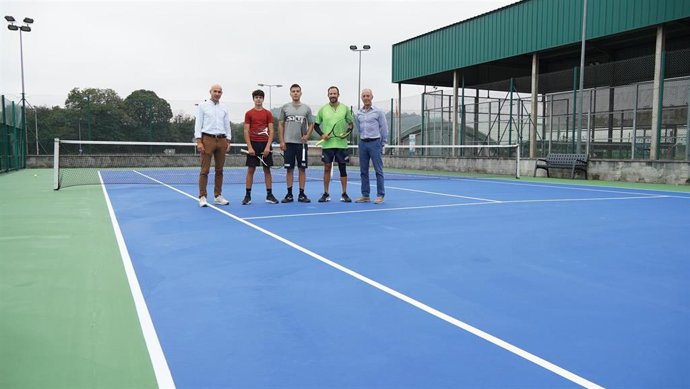 El concejal con el director de Patronato Municipal de Deportes, Virginio Ramírez.