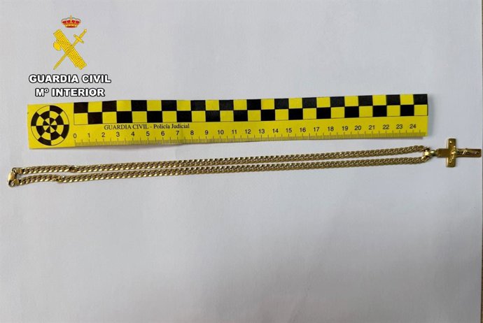 Una de las joyas recuperadas.