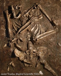 Réplica del esqueleto neandertal de Kebara 2.