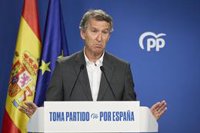 Feijóo se muestra "sorprendido" por las críticas de Robles y la acusa de "intentar evitar sus responsabilidades"