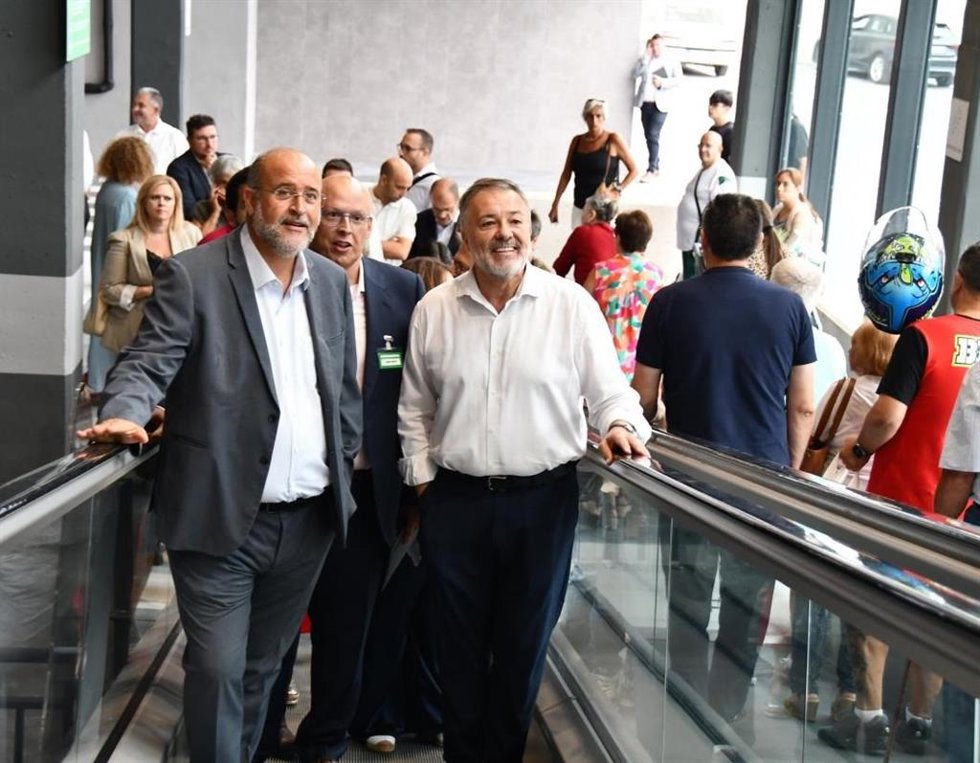 El vicepresidente primero, José Luis Martínez Guijarro, en Cuenca