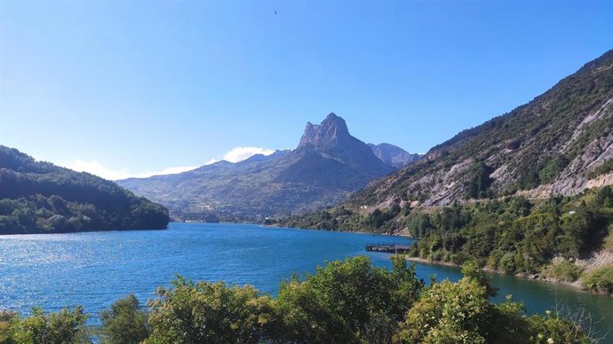 Archivo - Un embalse de la cuenca del Ebro