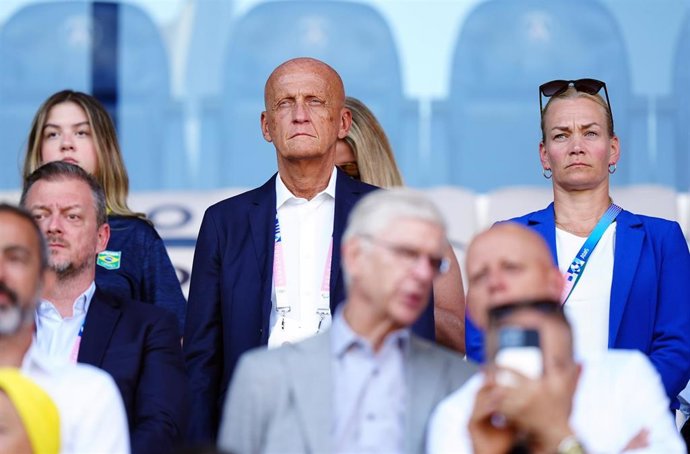 Archivo - Pierluigi Collina durante un partido de los Juegos Olímpicos de París de 2024