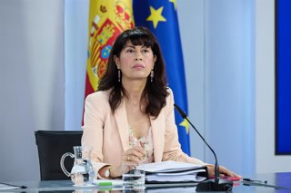 Archivo - La ministra de Igualdad, Ana Redondo, durante una rueda de prensa tras el Consejo de Ministros, en el Palacio de la Moncloa, a 22 de julio de 2025, en Madrid (España). El Consejo de Ministros aprobará este martes 22 de julio una nueva declaració