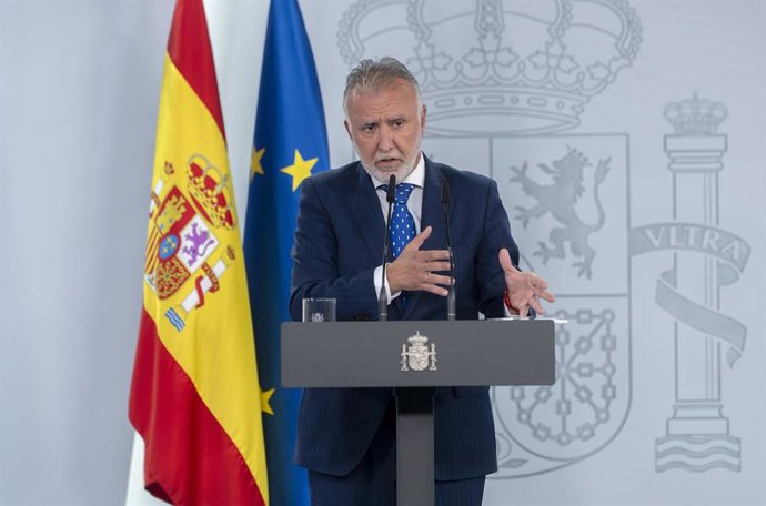 Archivo - Arquivo - O ministro espanhol de Política Territorial e Memória Democrática, Ángel Víctor Torres, durante uma coletiva de imprensa após a Comissão Bilateral de Cooperação entre a Administração do Estado e a Comunidade Autônoma do País Basco, na 