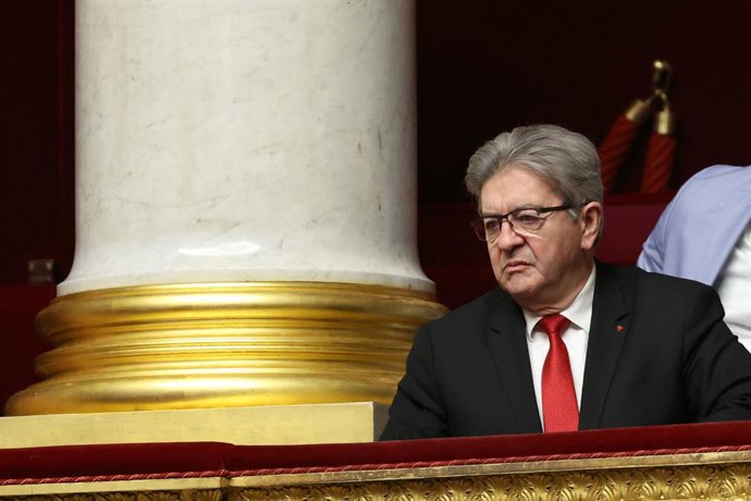 Archivo - 04 December 2024, France, Paris: The founder of the French left-wing party La France Insoumise (LFI), Jean-Luc Melenchon, follows the debate in the National Assembly ahead of the vote of no confidence in Prime Minister Barnier's government. Phot