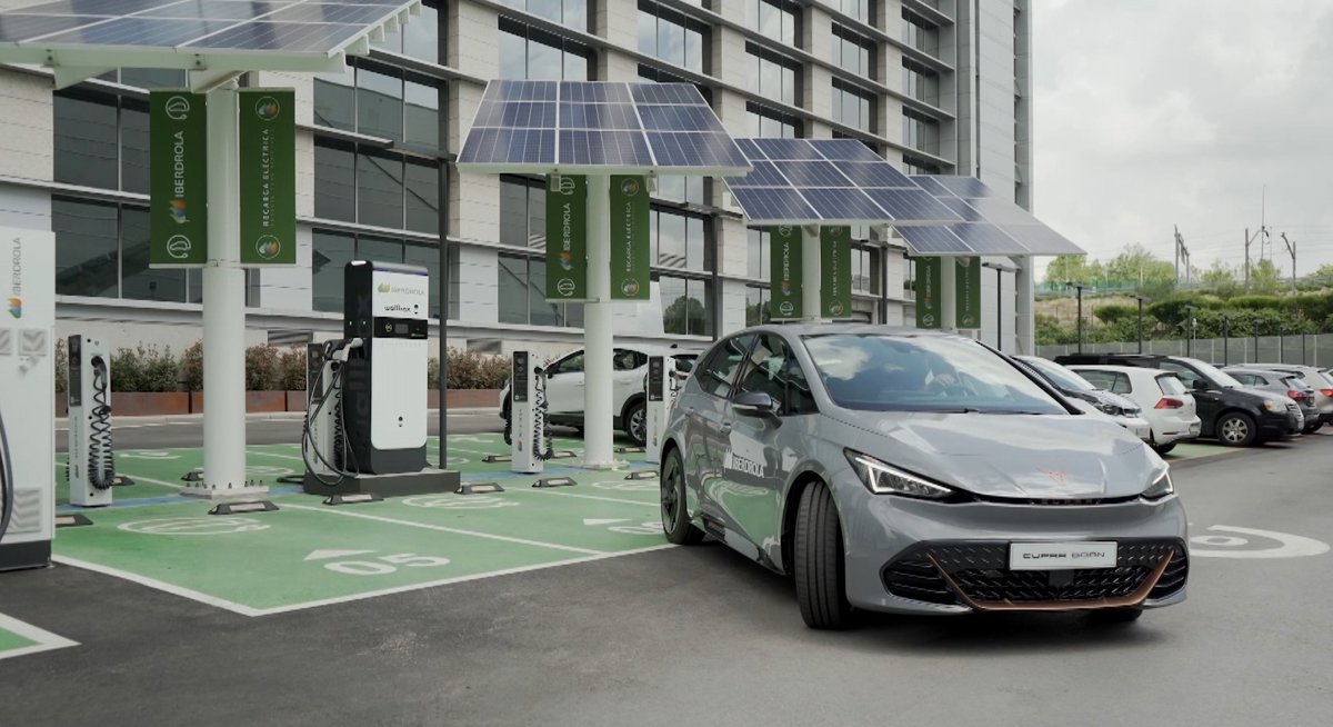 Alimerka e Iberdrola instalarán 238 puntos de recarga para vehículos eléctricos en supermercados