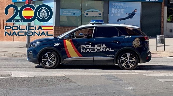 Veículo da Polícia Nacional.
