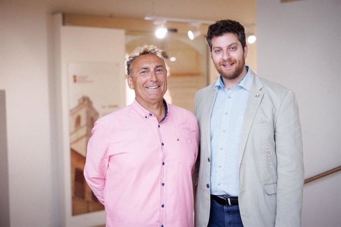 Archivo - Miguel Pascual y Alexandro Gaffar, concejales de Llibertat Llucmajor