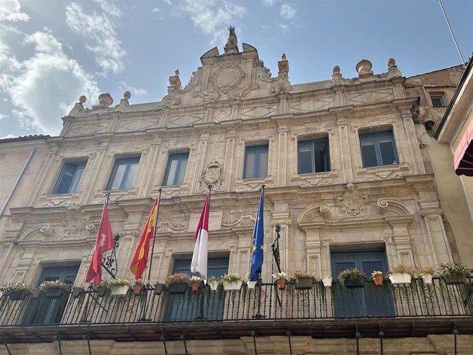 Fachada del Ayutamiento de Cuenca.