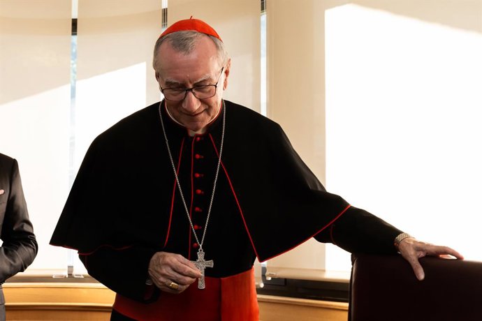 Archivo - El secretario de Estado del Vaticano, Pietro Parolin, durante su visita a Andorra, en la sede del Govern, a 7 de septiembre de 2023, en Andorra la Vella (Andorra). Parolin ha visitado Andorra para presidir la celebración de los 150 años de la pr