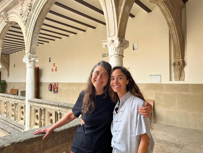 Isabel Moreno y Zaida Ballesteros en la sede Antonio Machado de la UNIA.