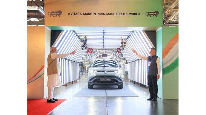 Suzuki comienza a producir vehículos eléctricos en Gujarat (India)