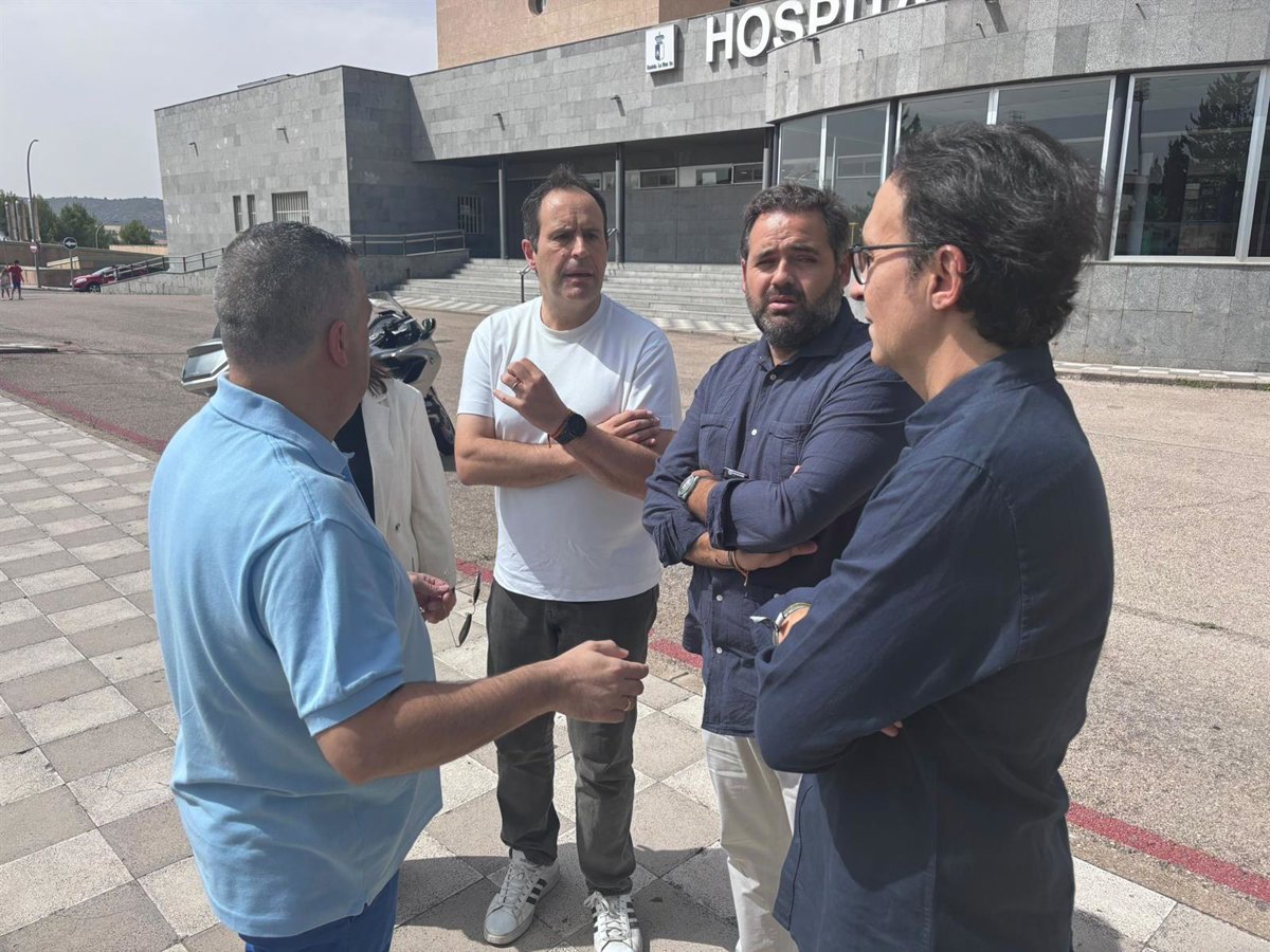 Núñez (PP) reprocha  deficiencias  en el hospital Virgen de la Luz de Cuenca y pregunta por su futuro cuando cierre