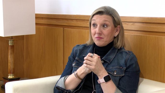 Archivo - Imagen de archivo de Isabel Blanco durante una entrevista.