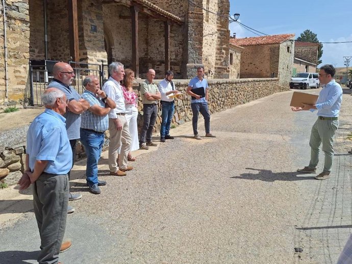 Visita a las obras del Museo de las Estelas Funeraris en Santa Cruz de Yanguas (Soria)