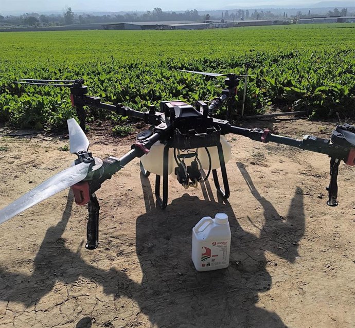 Un dron usado por COAG Cádiz para la modernización de sus cultivos