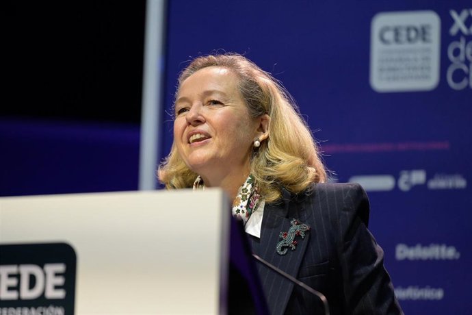 Archivo - La presidenta del Banco Europeo de Inversiones (BEI), Nadia Calviño, interviene durante el XXIII Congreso de Directivos CEDE, en el PALEXCO, a 28 de noviembre de 2024, en A Coruña, Galicia (España). 