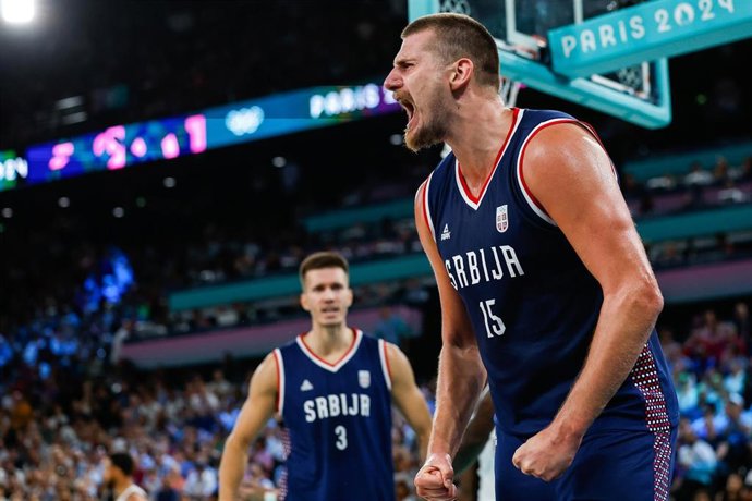 Archivo - El pívot Nikola Jokic durante un encuentro con Serbia.