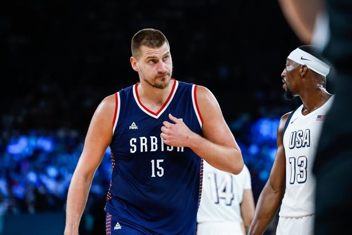 Archivo - Nikola Jokic of Serbia gestures during the Men's Semifinal Basketball match between United States and Serbia at Bercy Arena during the Paris 2024 Olympics Games on August 8, 2024 in Paris, France.