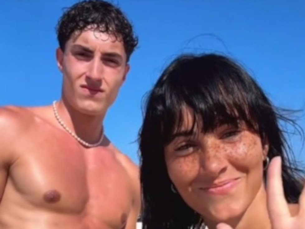 Archivo - Aitana y Plex protagonizan su primer video como pareja
