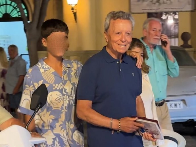 José Ortega Cano, con su hijo José María