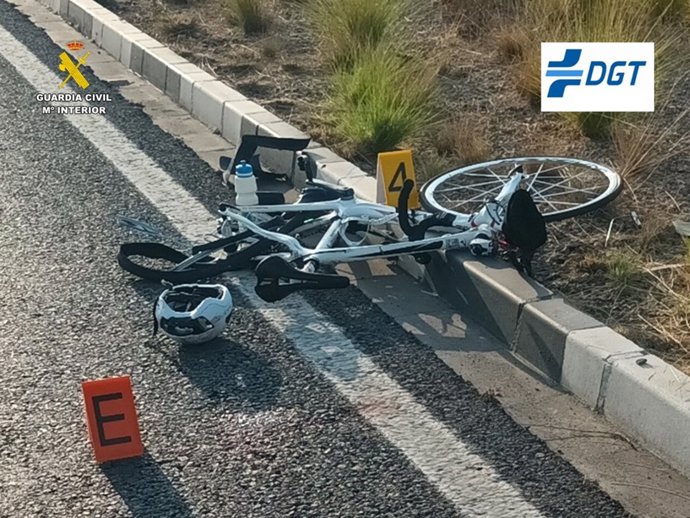 Estado en el que quedó la bicicleta del ciclista atropellado
