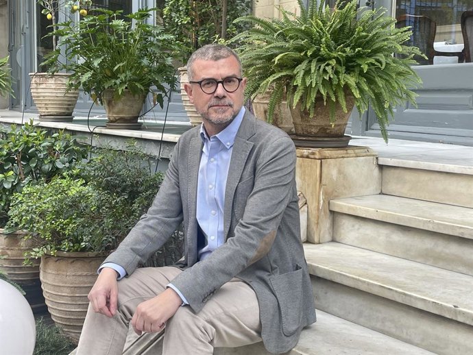 El periodista i escriptor Jaume Clotet, en la presentació de 'La Germandat de l'Àngel Perdut' en 2024