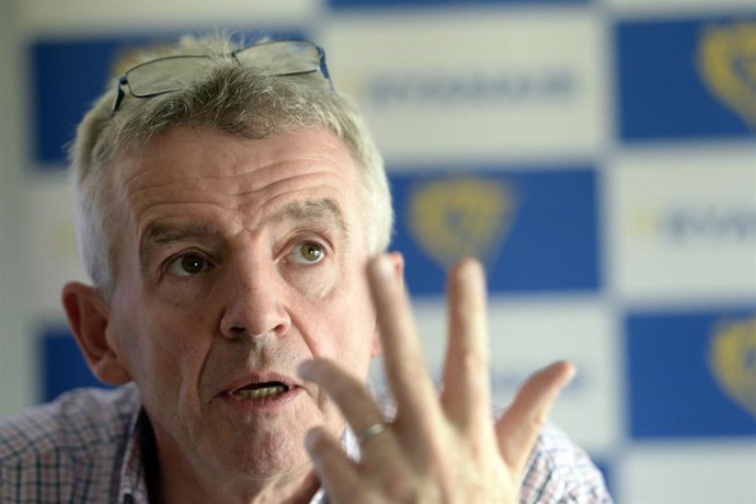 Archivo - FILED - 09 June 2016, Berlin: The chief executive officer (CEO) of Irish budget airline Ryanair, Michael O'Leary, speaks at a press conference. The British newspaper Telegraph reported that Ryanair CEO Michael O'Leary believes that only vaccinat