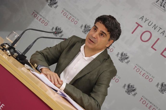 El Portavoz Delequipo De Gobierno En El Ayuntamiento De Toledo, Juan José Alcalde.