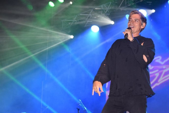 Archivo - Carlos Baute en concierto en Renedo de Piélagos, en Cantabria