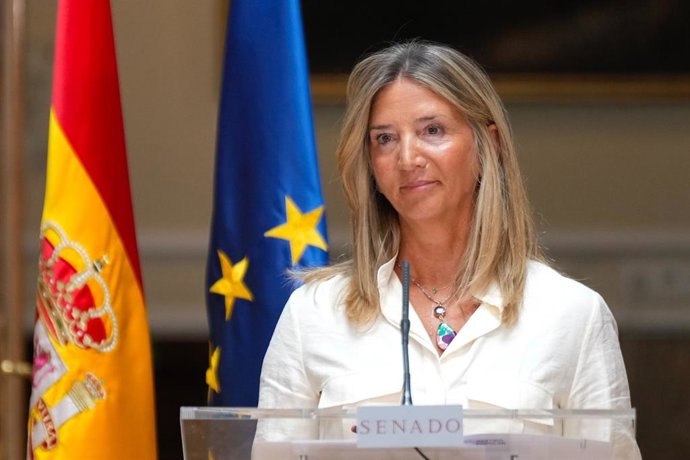 La portavoz del PP en el Senado, Alicia García, durante la rueda de prensa el 20/08/2025.