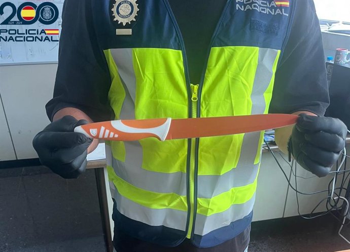 El cuchillo con el que se cometió la agresión.