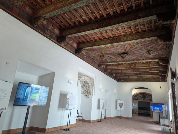Exposición sobre los 1.200 años de capitalidad de Jaén en el Salón Mudéjar.