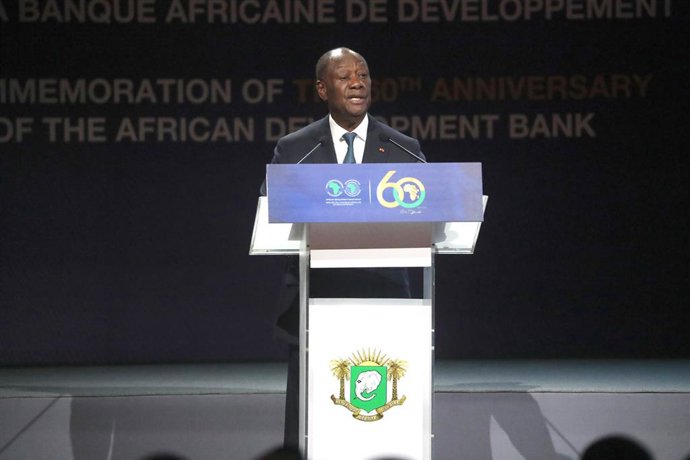 Archivo - ABIDJAN, Sept. 11, 2024  -- Ivorian President Alassane Ouattara speaks at the celebration of the 60th anniversary of the African Development Bank (AfDB) in Abidjan, Cote d'Ivoire, Sept. 10, 2024. TO GO WITH "African Development Bank celebrates 6