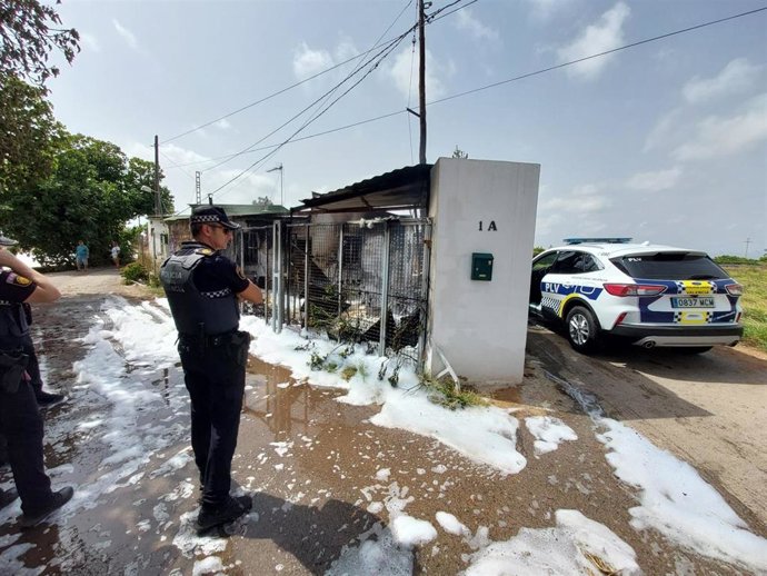 Herido con múltiples quemaduras en un incendio en una vivienda en Carpesa