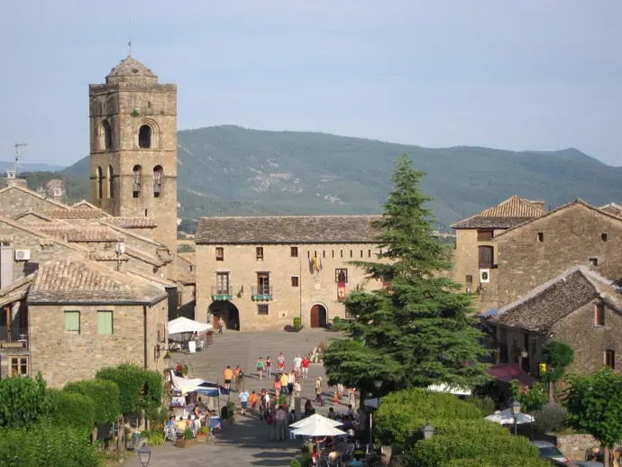 Casco histórico de Aínsa (Huesca)