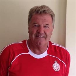 Archivo - John Benjamin Toshack, técnico de fútbol