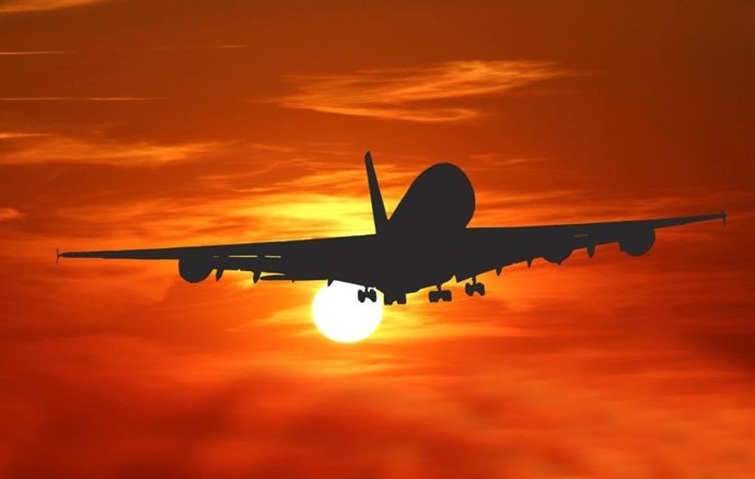 A diferencia de la turbulencia causada por tormentas, la turbulencia en aire despejado no se puede ver en el radar, lo que dificulta que los pilotos la eviten.