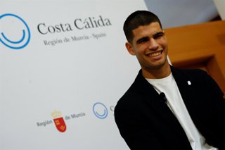 Archivo - El tenista Carlos Alcaraz en el Palacio de San Esteban de Murcia, a 23 de septiembre de 2022, en Murcia (España). El tenista Carlos Alcaraz, número 1 del mundo en la clasificación ATP y ganador del US OPEN ha hecho historia en el mundo del tenis