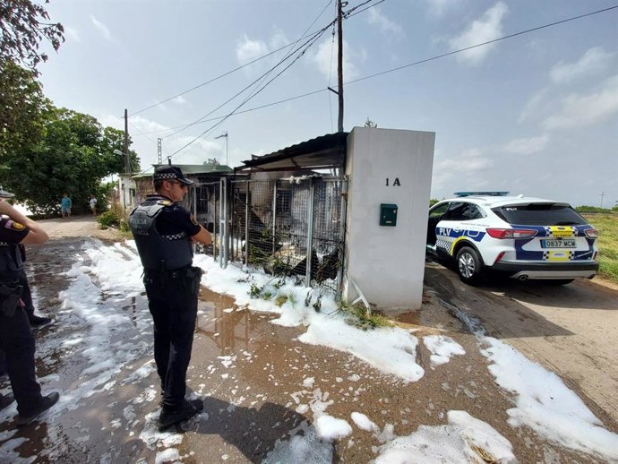 Feridos com múltiplas queimaduras em um incêndio em uma casa em Carpesa