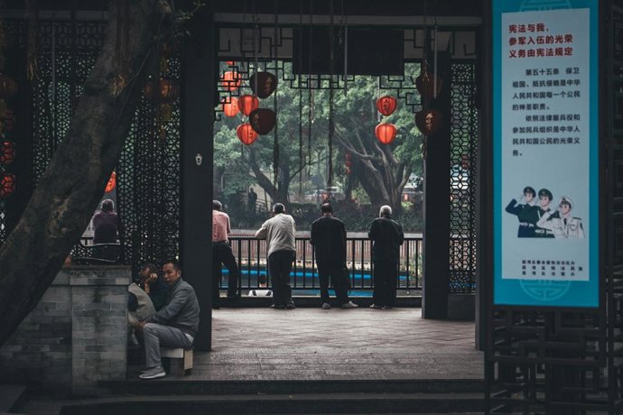 Un jubilado español revela cuánto paga al mes de alquiler, luz y comida en Tailandia: “Con la pensión me sobra”