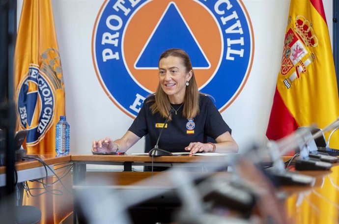 La directora general de Protección Civil, Virginia Barcones, informa sobre el desarrollo del Comité Estatal de Coordinación (CECOD) contra los incendios.