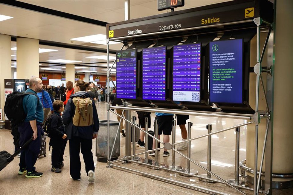 Archivo - Terminal T-2 del Aeropuerto de Barcelona, a 4 de noviembre de 2024, en El Prat de Llobregat, Barcelona, Cataluña (España).